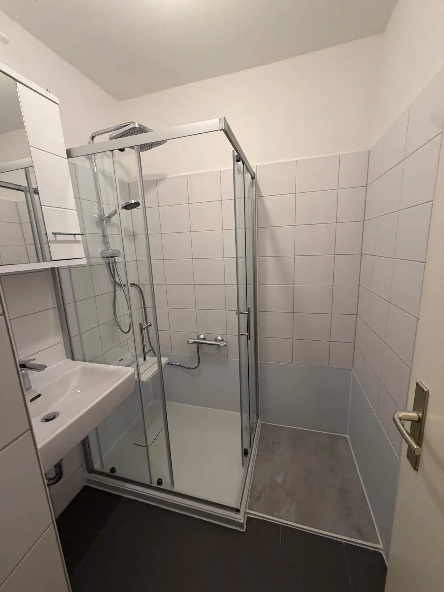 Nachher: Wanne zu Eckdusche