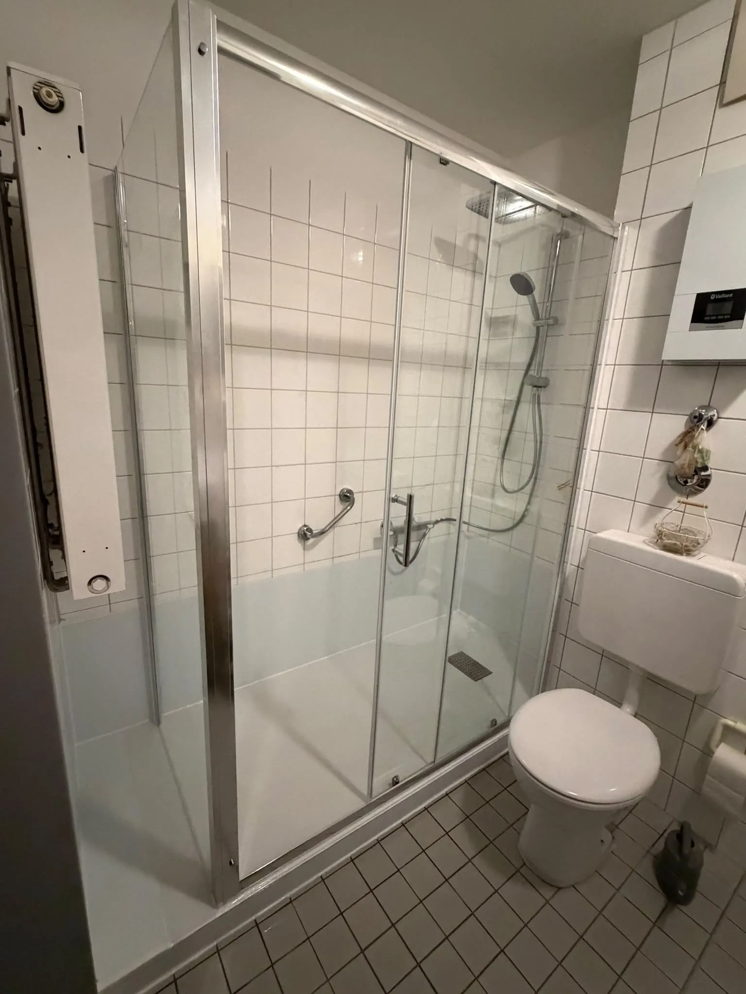 Nachher: Wanne zu Schiebetür-Dusche