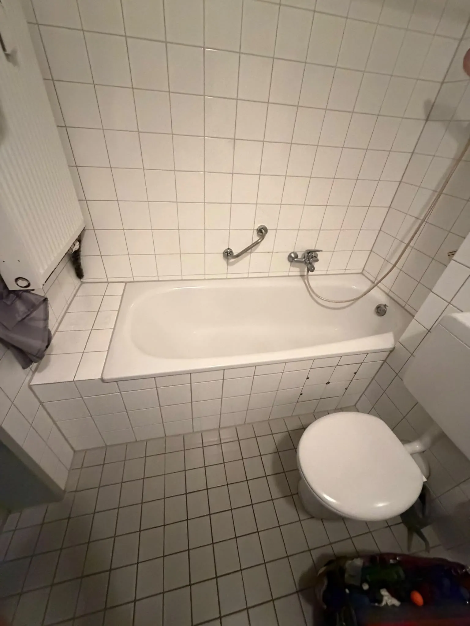 Vorher: Wanne zu Schiebetür-Dusche